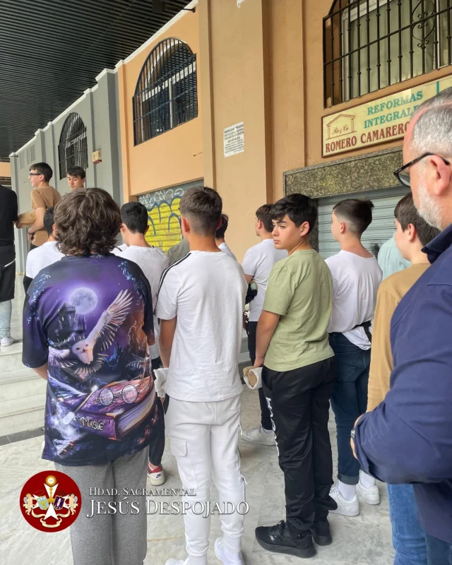 CRUZ INFANTIL
Igualá y ensayo

Llegando mayo, todo empieza a funcionar de cara a una de las ya tradicionales citas de nuestra hermandad, la salida de nuestra Cruz Infantil.

En la tarde de ayer tuvo lugar la igualá y ensayo de los más pequeños y jóvenes de nuestra hermandad, que en próximas fechas sacarán el paso por las calles del barrio Figares.

#SacramentalDespojado #DespojadoGranada #Despojado #DulceNombre #SanJuanEvagelista #Costalero #Iguala #Ensayo #Procesion #CruzInfantil #CruzdeMayo #Cruz2025 #Figares #Domingo #DomingodeRamos #SemanaSanta #SemanaSantaGranada #Granada #Spain #España #Andalucia