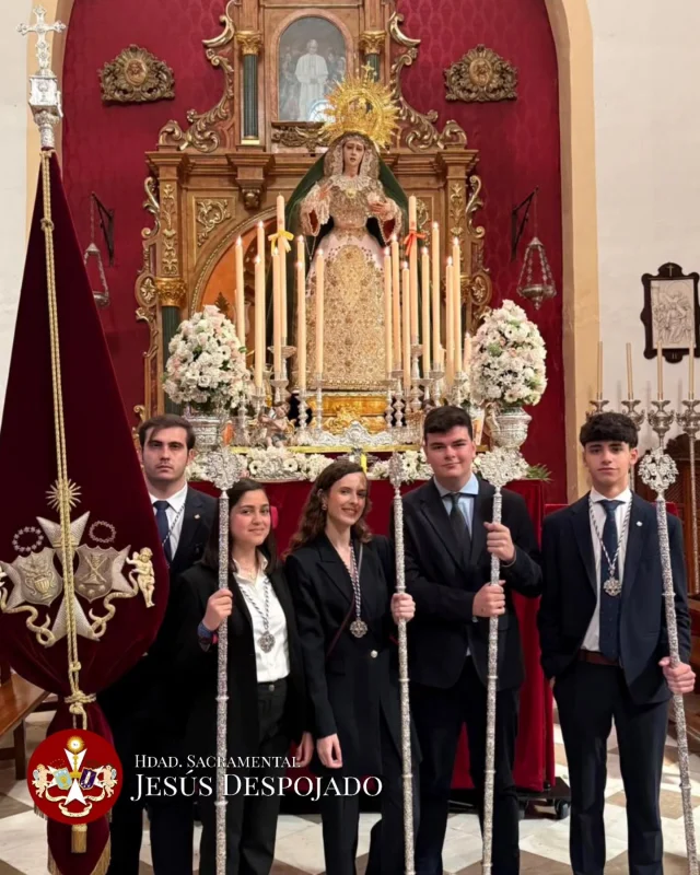 JUVENTUD

En la mañana del pasado domingo, una representación del grupo joven de la Hermandad ha acompañado a la Cofradía  @hdad.escolapios con motivo del Vía Lucis de la Juventud, convocado por @delejugranada

#SacramentalDespojado #DespojadoGranada #Despojado #DulceNombre #SanJuanEvangelista #Figares #MayorDolor #Escolapios #Vialucis #Juventud #Domingo #DomingodeRamos  #SemanaSanta #SemanaSantaGranada #Granada #Spain #España #Andalucia